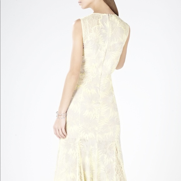 BCBGMAXAZRIA Marlyn Round-Neck Lace Gown. - Picture 4 of 11